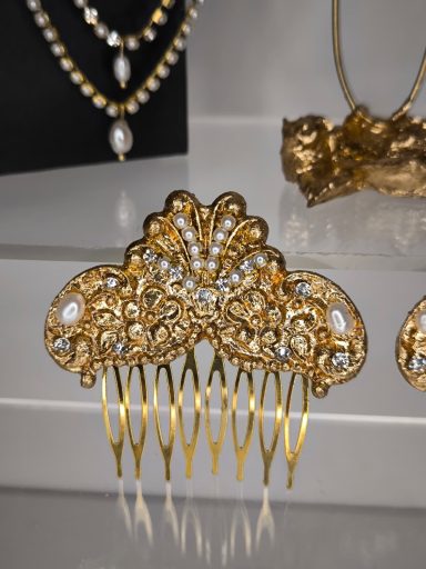 B.chandelier 2 (B226)- 29€